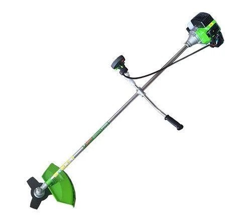 benzinovaia-motokosa-amur-bt-4200